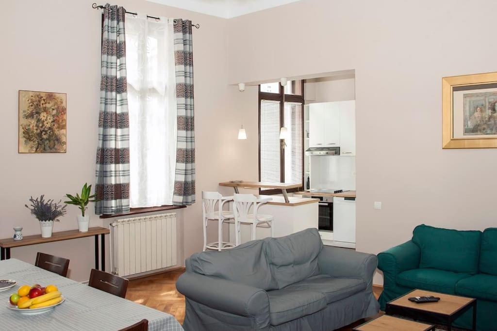 Apartment Pataky Загреб Экстерьер фото
